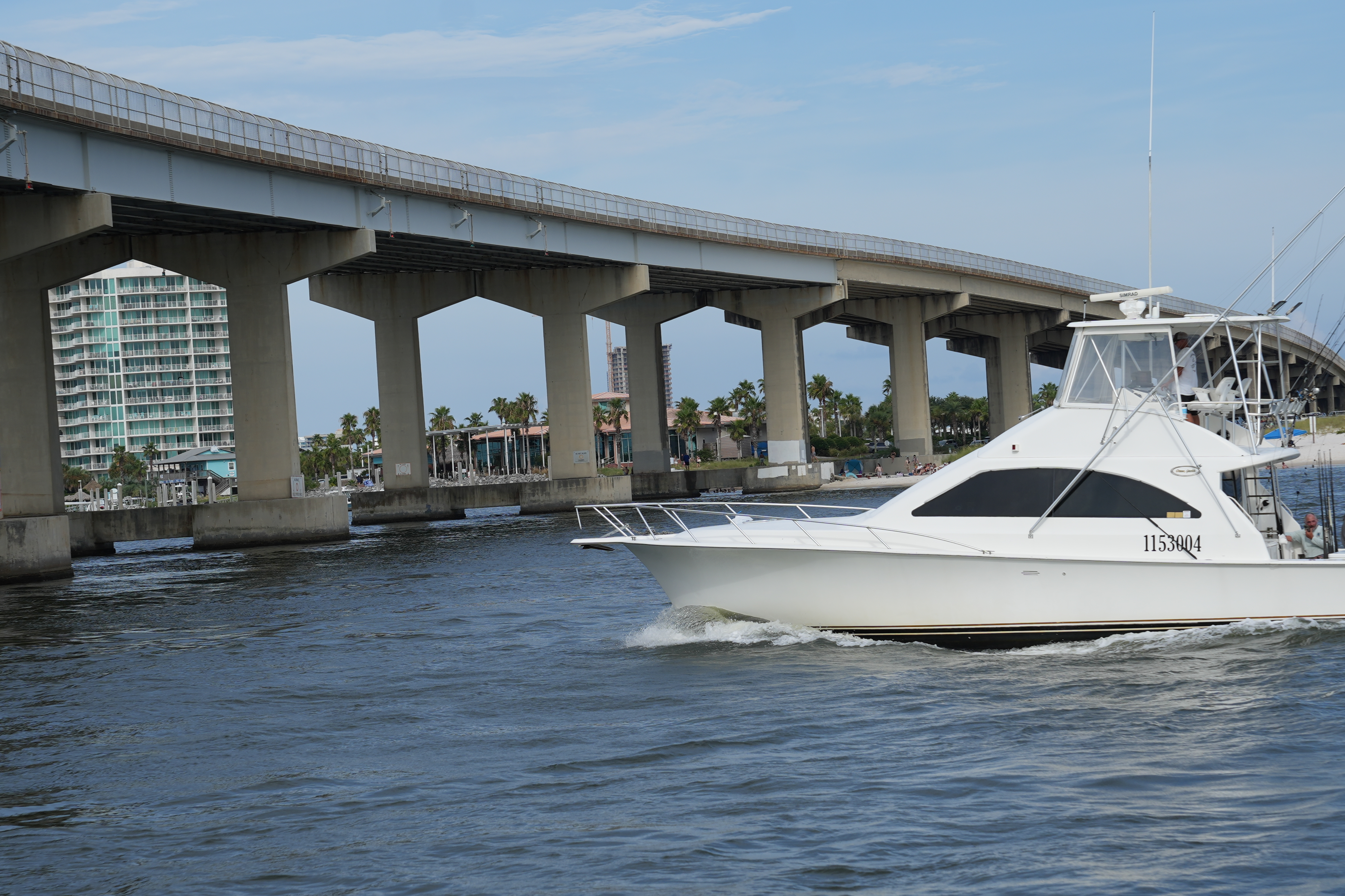 Perdido Pass, Orange Beach: Conditions, Sandbar Shifts & Small vs. Deep-Draft Boats 